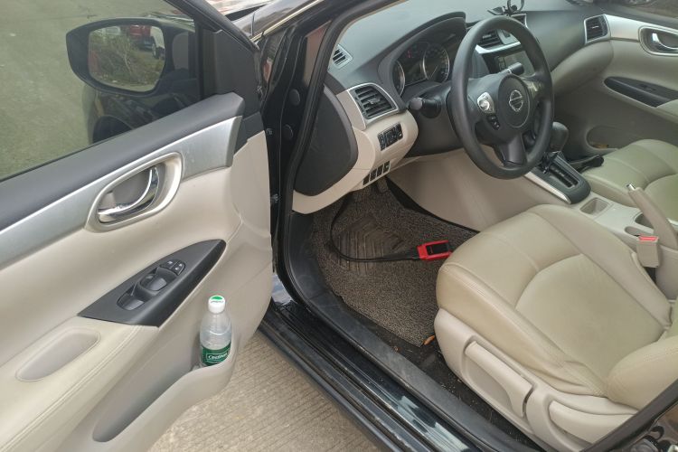 日产 轩逸 2019款 1.6XE CVT舒适版 国VI中控内饰20