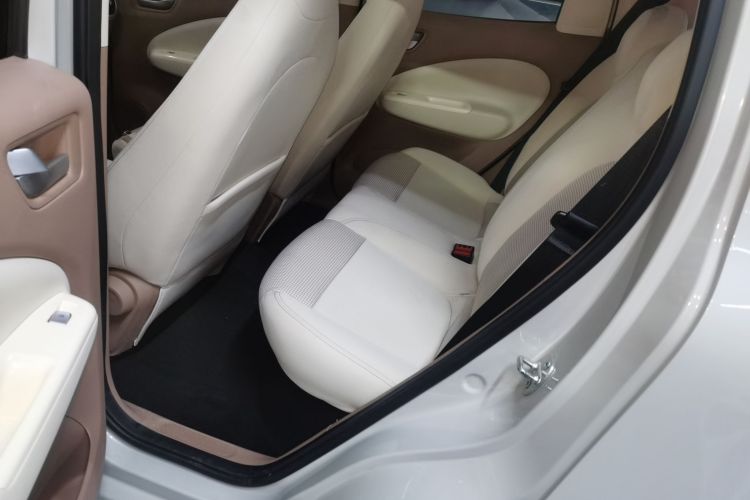 五菱汽车 宏光MINIEV 2025款 四门版 进阶款中控内饰21