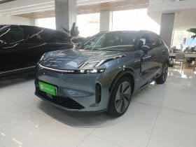 领克08 EM-P 2025款 220km 四驱性能Halo