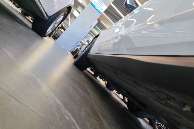 奔驰GLC 2019款 GLC 260 L 4MATIC 动感型局部细节9002