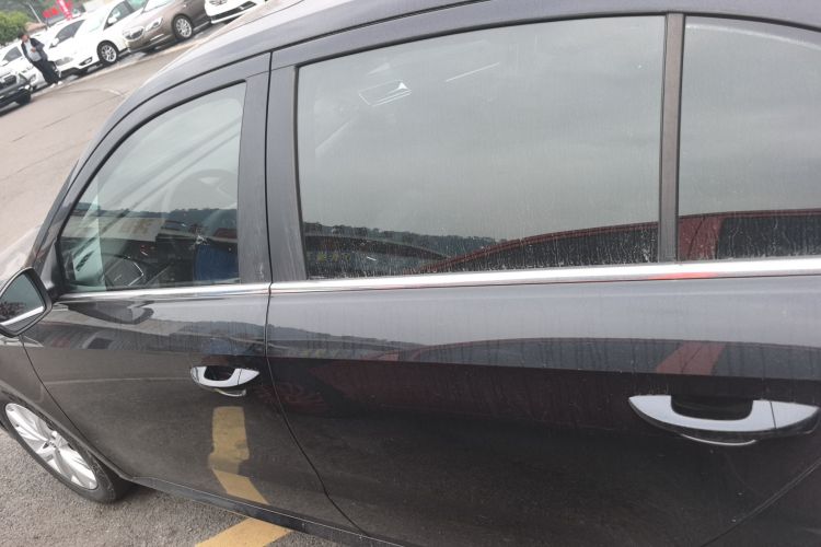 大众 朗逸 2015款 1.6L 手动舒适版车身外观4