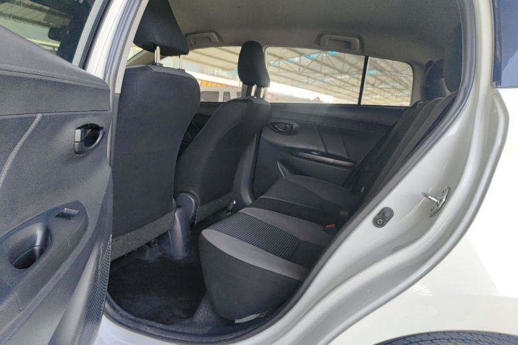 丰田 威驰FS 2021款 1.5L CVT锋驰版中控内饰7004