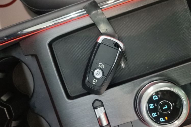 福特 蒙迪欧 2025款 2.0T EcoBoost 至尊型中控内饰11