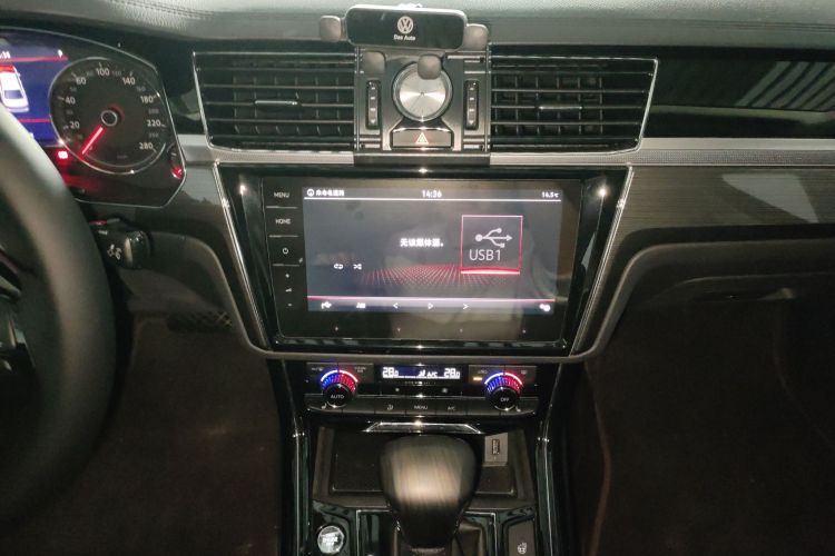 大众 辉昂 2018款 改款 380TSI 两驱商务版中控内饰16