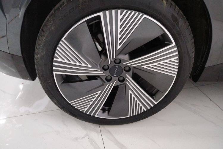 领克08 EM-P 2023款 245km 超长续航Halo车身外观6008