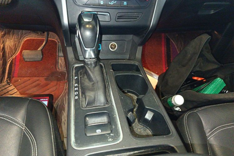 福特 翼虎 2018款 EcoBoost 180 两驱铂翼型中控内饰18