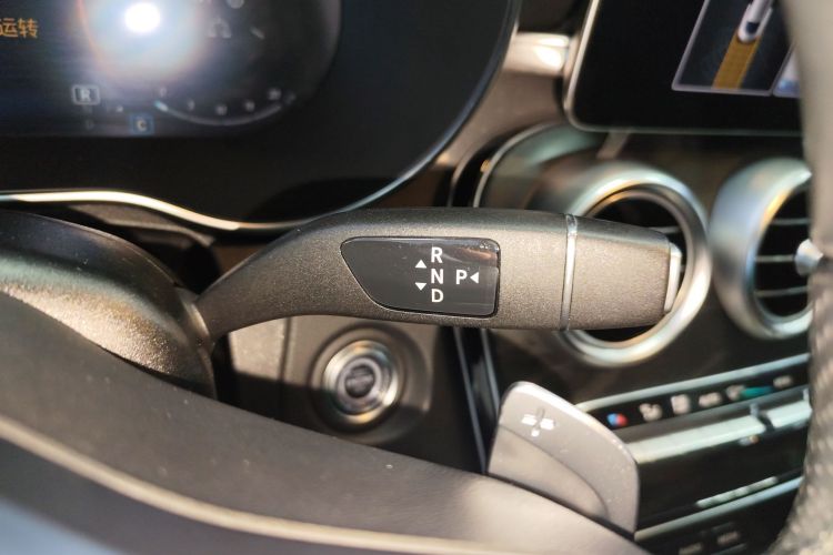 奔驰C级(进口) 2021款 C 200 轿跑车局部细节18