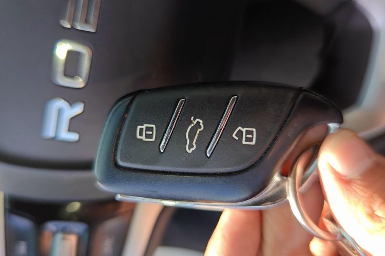 荣威i5 2021款 1.5L 手动铂金版中控内饰11