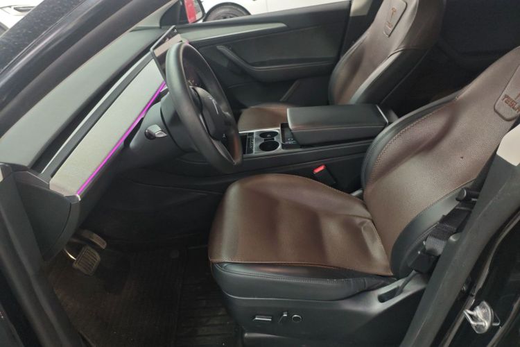 特斯拉 Model Y 2023款 长续航全轮驱动版局部细节19