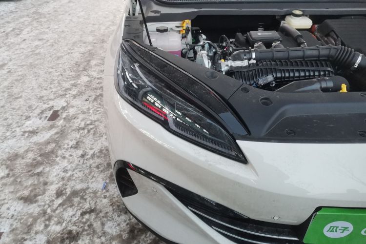 比亚迪 海豹06新能源 2025款 DM-i 智驾版 80KM豪华型车身外观8