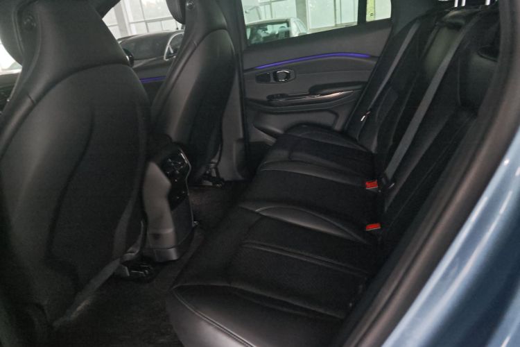 蔚来ES6 2020款 420KM 运动版中控内饰7004