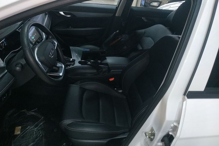 吉利汽车 帝豪 2021款 UP 1.5L CVT舒适型中控内饰19
