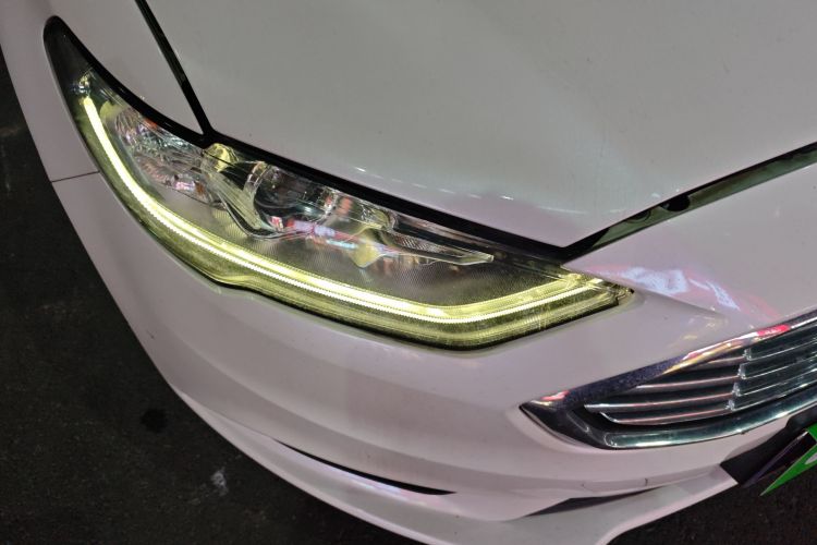 福特 蒙迪欧 2017款 EcoBoost 180 时尚型车身外观8