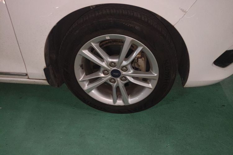 福特 福睿斯 2019款 1.5L 自动悦享型车身外观10