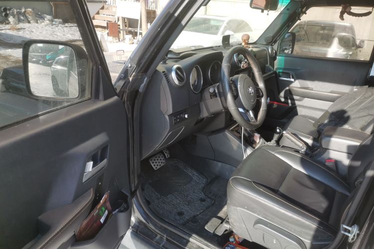 北京越野 北京BJ40 2016款 40L 2.3T 自动四驱尊享版中控内饰20