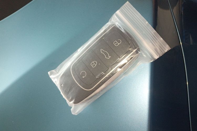 奇瑞 瑞虎8 PLUS C-DM 2025款 1.5T 116km 尊贵型 5座中控内饰11