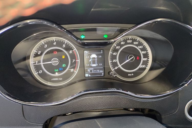 宝骏560 2016款 1.8L iAMT豪华型中控内饰14