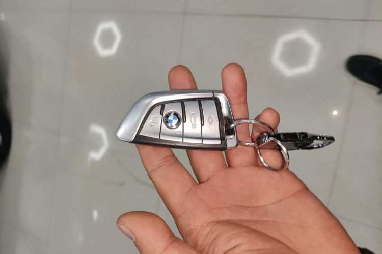 宝马5系 2020款 525Li M运动套装中控内饰11