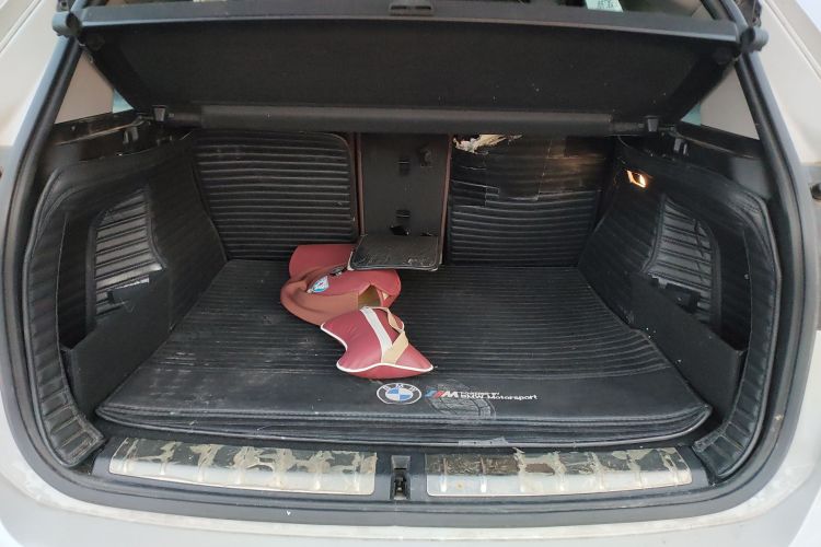 宝马X1 2020款 xDrive25Li 尊享型机舱底盘23