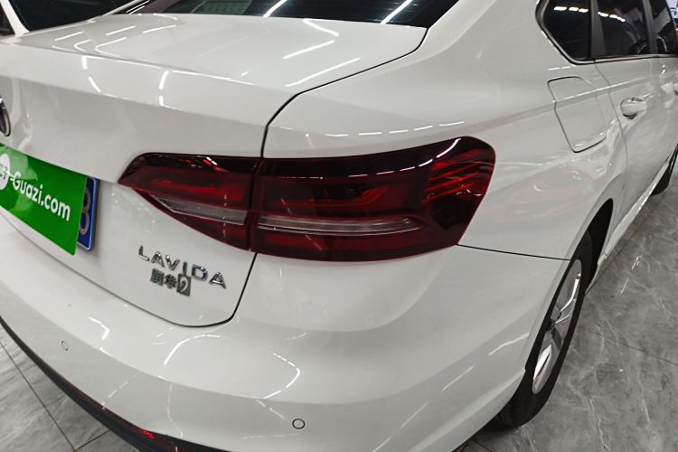 大众 朗逸 2023款 1.5L 自动得逸版车身外观9