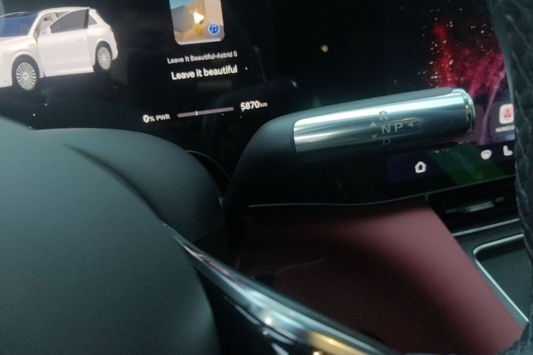 鸿蒙智行 问界M8 2025款 增程 Max+版 53.4kWh 5座版局部细节18