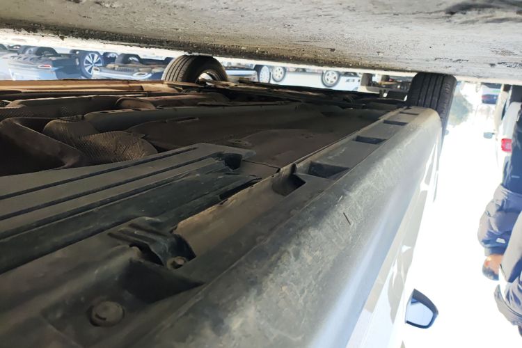 福特 福克斯 2017款 两厢 1.6L 自动风尚型智行版局部细节9002