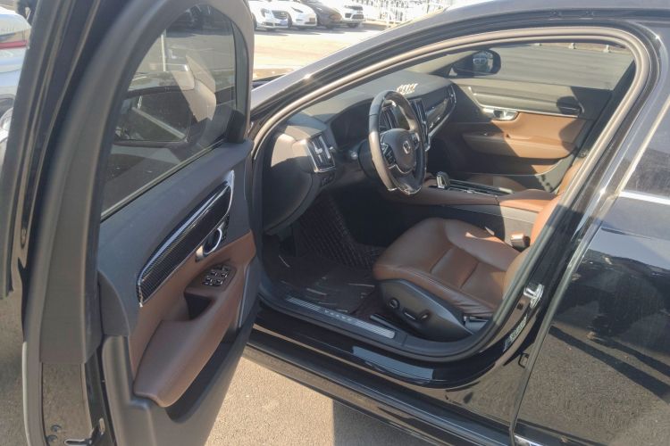 沃尔沃S90 2022款 B5 智逸豪华版中控内饰7003