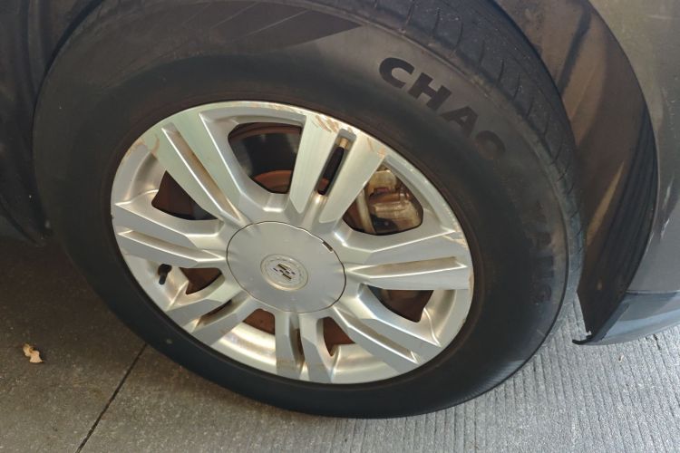 凯迪拉克SRX 2014款 3.0L 精英型车身外观10