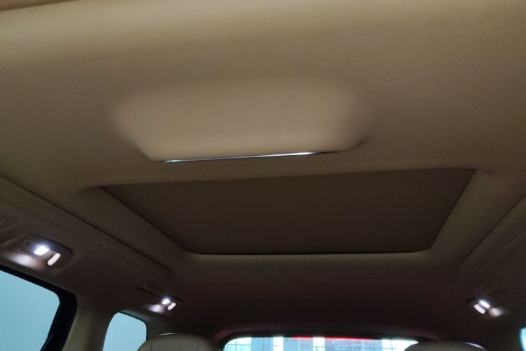 岚图汽车 岚图梦想家 2024款 PHEV 超长续航卓越版中控内饰22