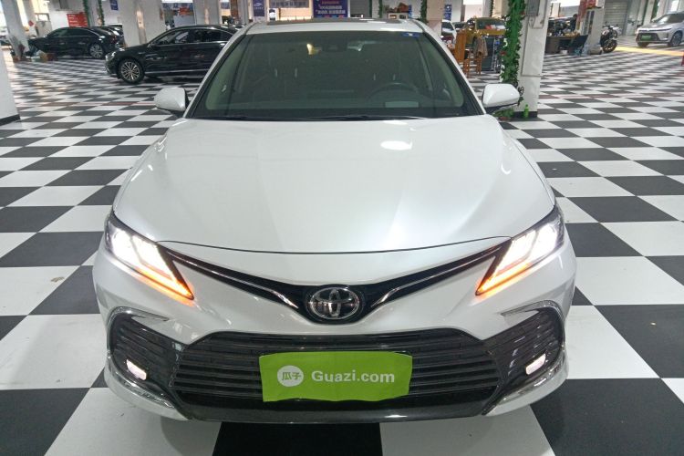 丰田 凯美瑞 2021款 2.0G 豪华版车身外观2