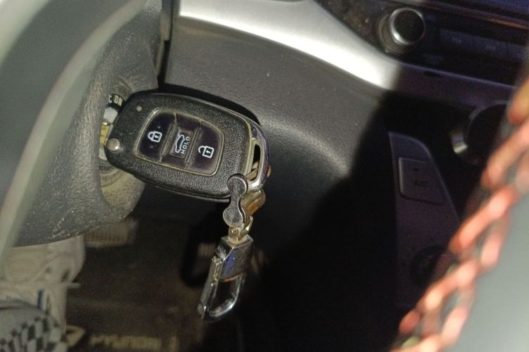 现代 领动 2016款 1.6L 自动智炫·精英型中控内饰7001