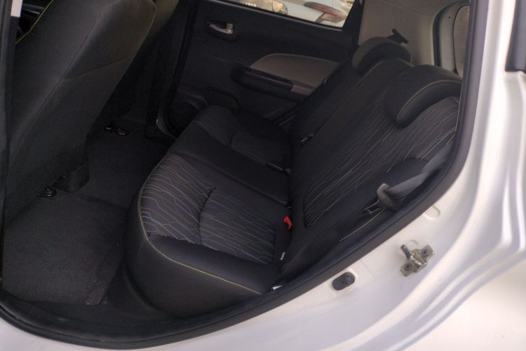 长安欧尚 奔奔E-Star 2021款 国民版 心怡版（快充版）磷酸铁锂（31.18kWh）中控内饰21