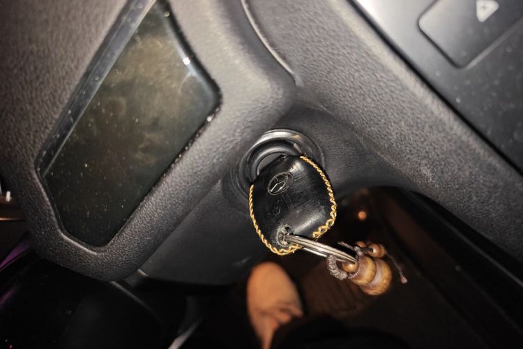 奔驰R级 2017款 R 320 4MATIC 商务型臻藏版中控内饰7001