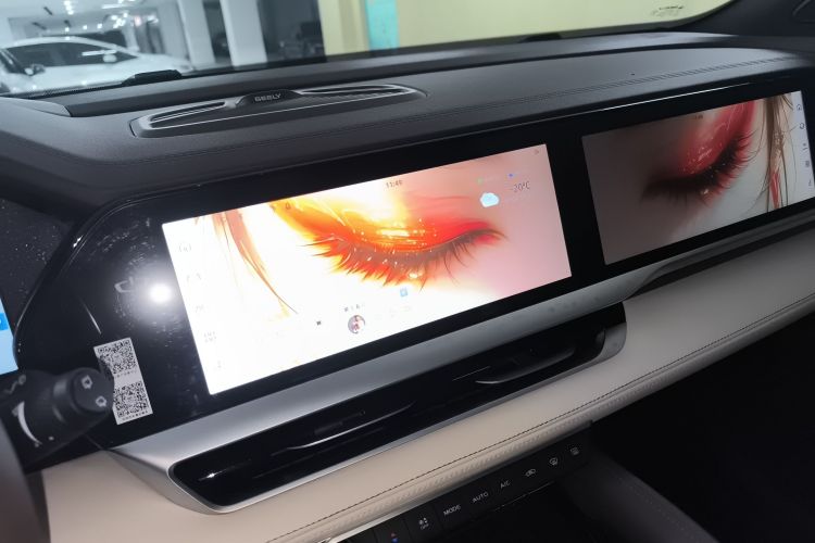 吉利汽车 星越L 2021款 2.0TD DCT EVO两驱尊贵型中控内饰16