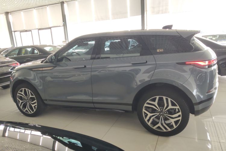 路虎 揽胜极光 2020款 249PS R-DYNAMIC SE 运动科技版车身外观4