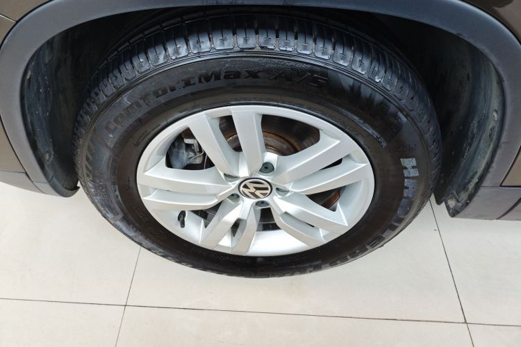 大众 途观 2016款 300TSI 自动两驱风尚版车身外观6007