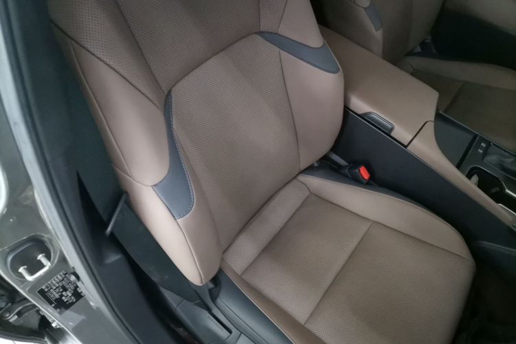 雷克萨斯ES 2022款 200 卓越版局部细节41