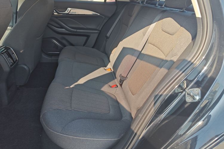 奔腾B70 2021款 1.5T 自动乐享型中控内饰21