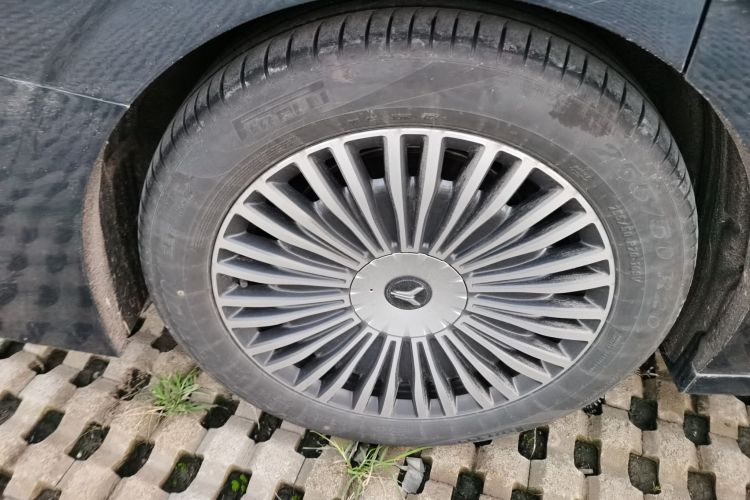 岚图汽车 岚图梦想家 2025款 PHEV 四驱旗舰乾崑版车身外观6008