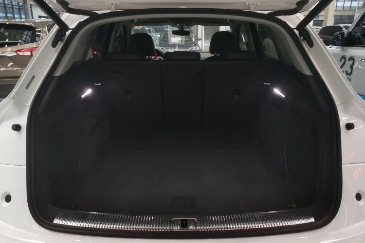 奥迪Q5L 2020款 改款 40 TFSI 荣享时尚型中控内饰23