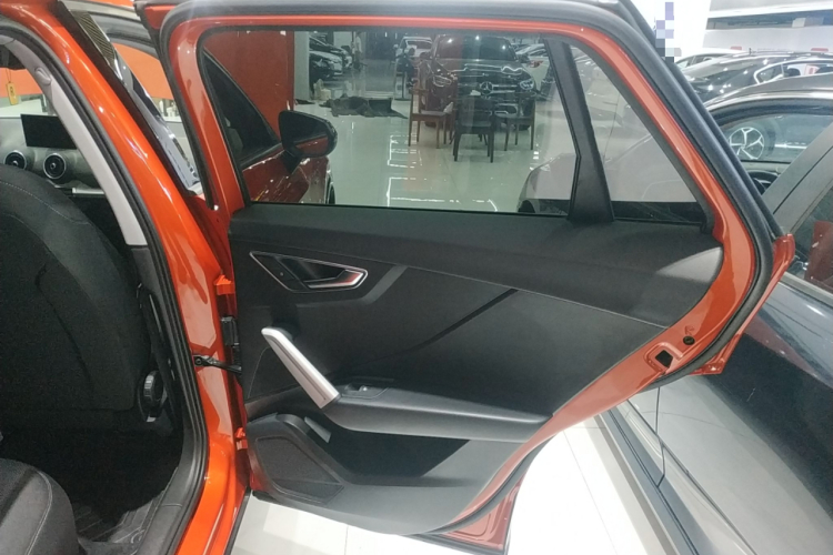 奥迪Q2L 2020款 35 TFSI 进取动感型中控内饰7006