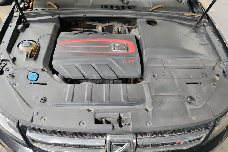 众泰T600 2018款 运动版 1.5T 自动豪华型机舱底盘24