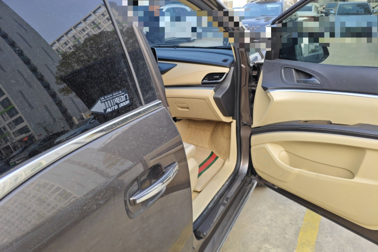 别克GL8 2023款 改款 陆上公务舱 豪华型局部细节9005