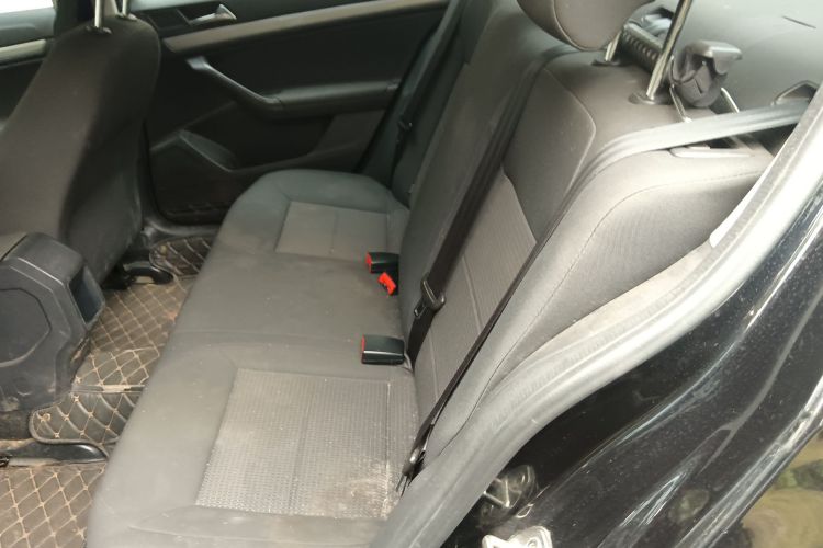 大众 朗逸 2017款 1.6L 手动风尚版中控内饰21