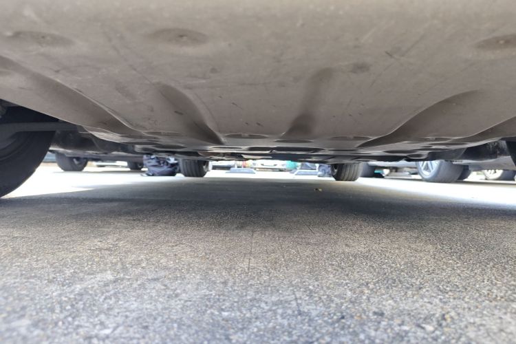 宝马3系 2015款 320Li 时尚型局部细节9008