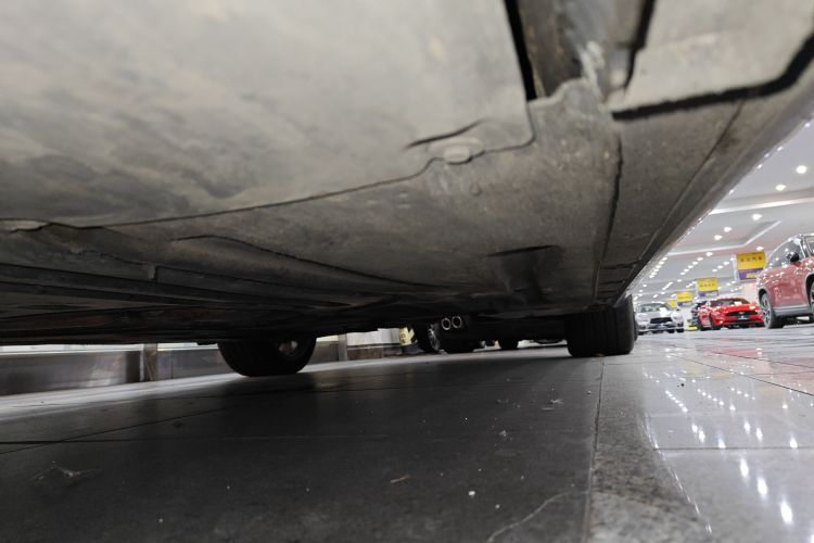 宝马3系 2020款 改款 325Li M运动曜夜套装局部细节9002