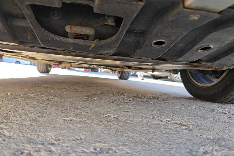 长安 逸动 2016款 1.6L 自动风尚型局部细节9008