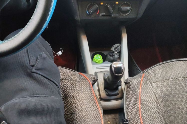 斯柯达 晶锐 2017款 1.4L 自动车享版局部细节18