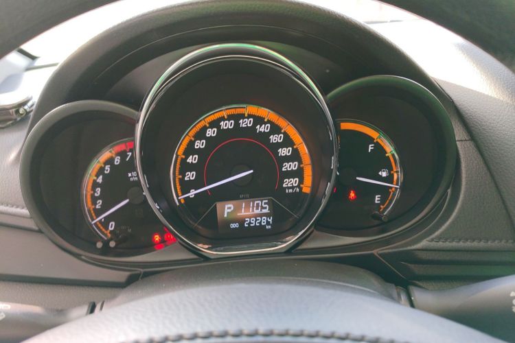 丰田 YARiS L 致炫 2022款 1.5L CVT领先PLUS版中控内饰14