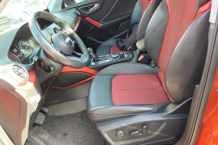 奥迪Q2L 2018款 35 TFSI 时尚动感型 国V中控内饰19